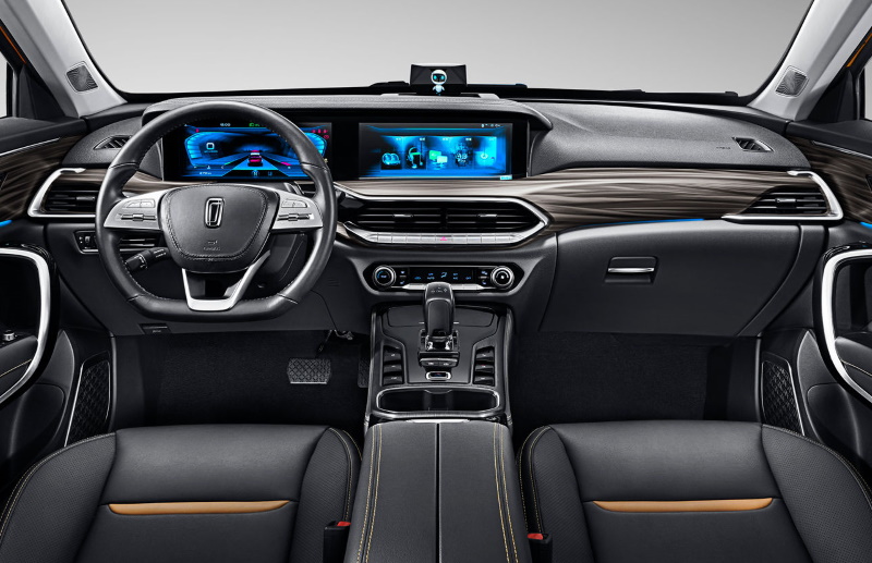 Фото 43 — Bestune T77: технологичный интерьер и экстерьер