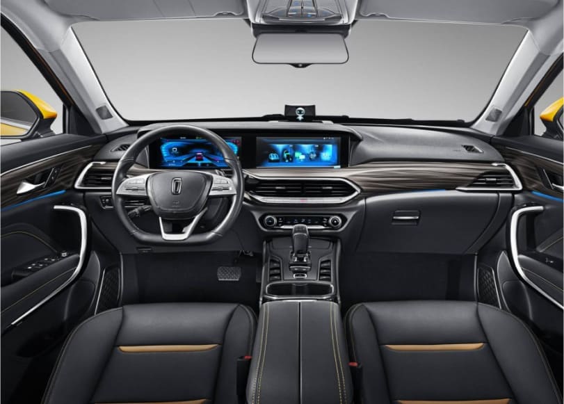 Фото 8 — Bestune T77: технологии будущего